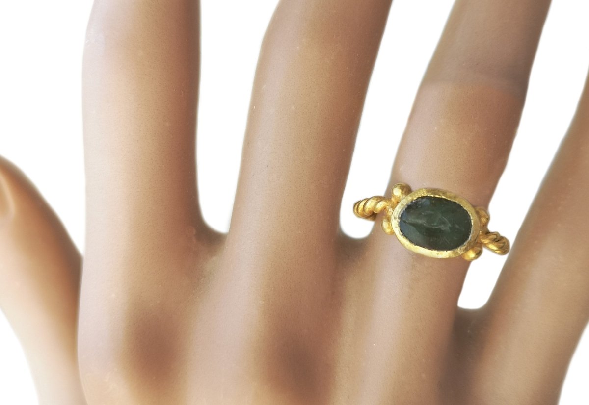 Ancient Roman 1st/4th Century AD Gold Intaglio Ring with Museum Report - Bloomsbury Manor Ltd