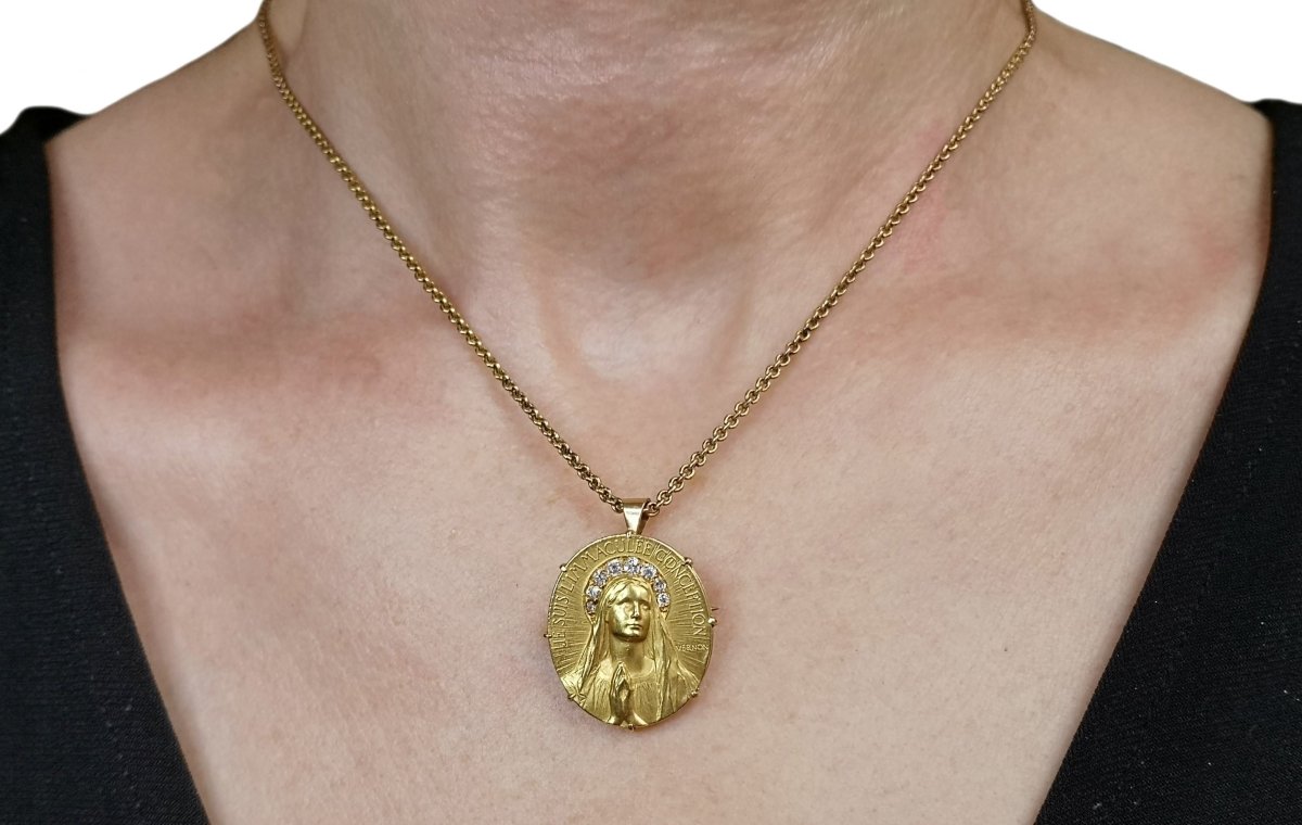 Art Nouveau Vernon Pendant of Madonna Mary Je Suis L'Immaculée Conception - Bloomsbury Manor Ltd