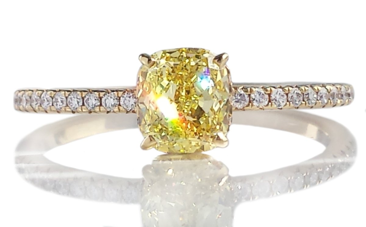 Tiffany & Co. 1.01ct FI/VVS1 Fancy Intense Yellow 'True' Diamond Engagement Ring - Bloomsbury Manor Ltd