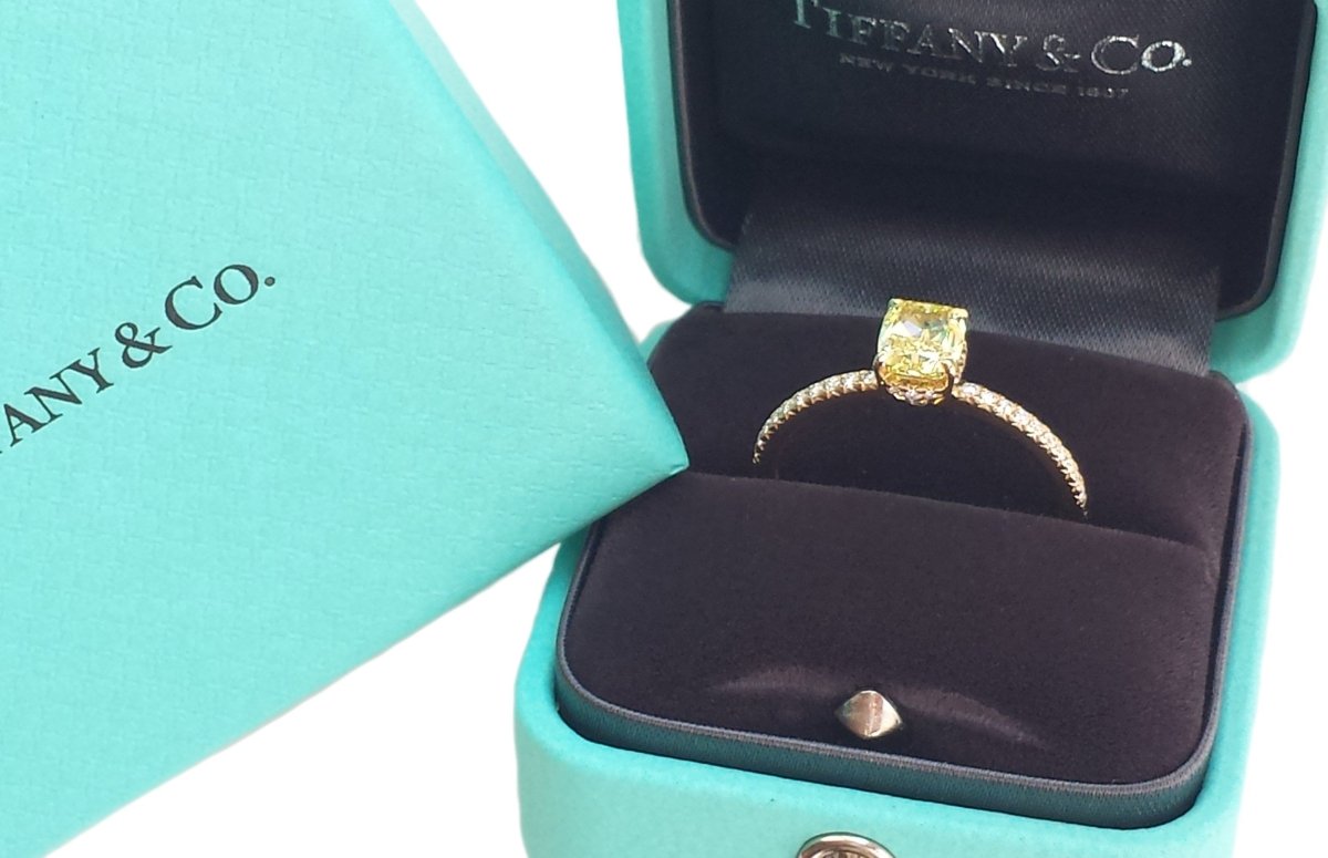 Tiffany & Co. 1.01ct FI/VVS1 Fancy Intense Yellow 'True' Diamond Engagement Ring - Bloomsbury Manor Ltd