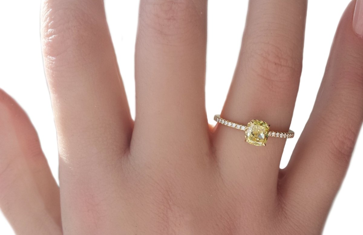 Tiffany & Co. 1.01ct FI/VVS1 Fancy Intense Yellow 'True' Diamond Engagement Ring - Bloomsbury Manor Ltd