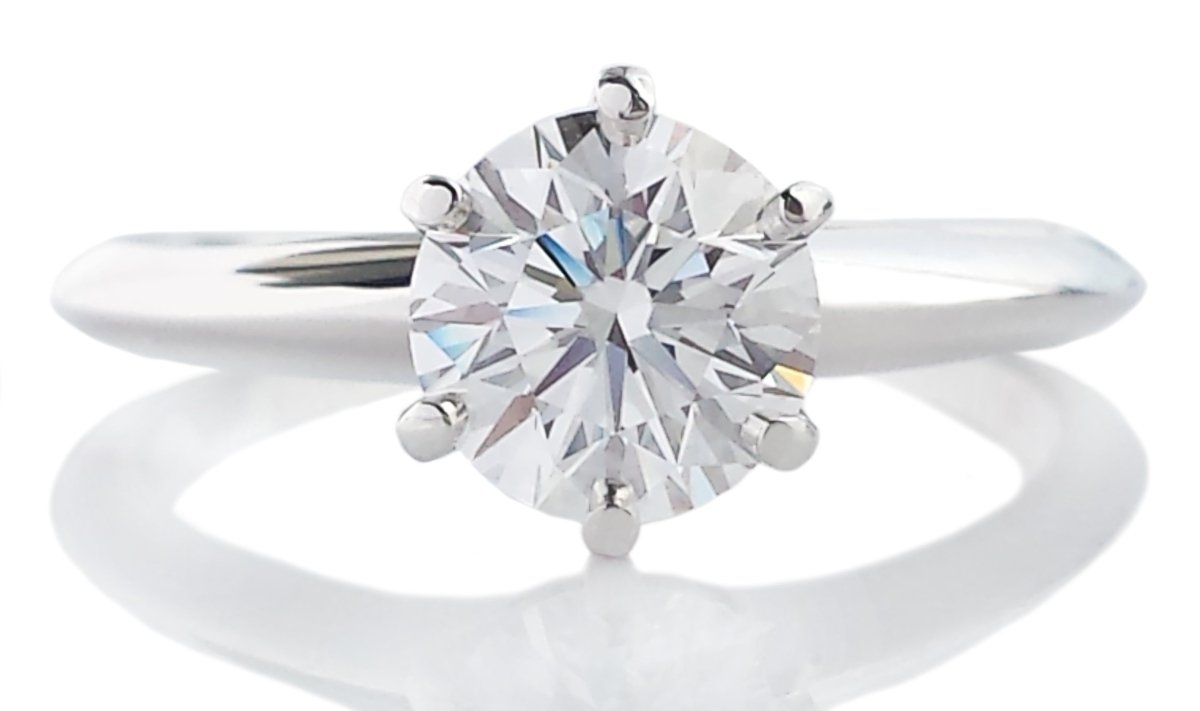 Tiffany & Co. 1.03ct E/VS2 Round Brilliant Cut Diamond Engagement Ring - Bloomsbury Manor Ltd