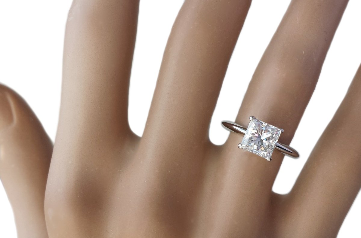 Tiffany & Co. 1.54ct F/VVS2 Princess Cut Diamond Engagement Ring - Bloomsbury Manor Ltd