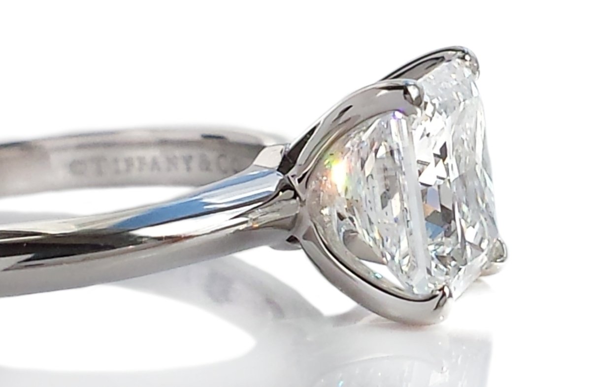 Tiffany & Co. 1.54ct F/VVS2 Princess Cut Diamond Engagement Ring - Bloomsbury Manor Ltd