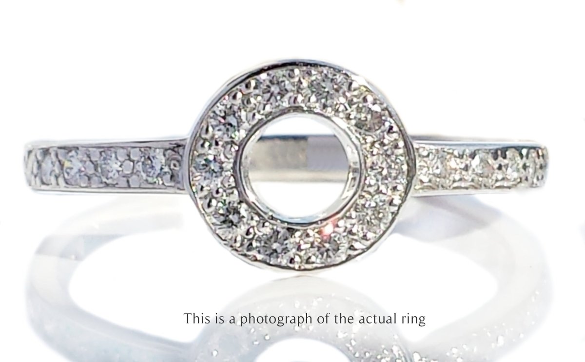 Tiffany & Co Circle Diamond Platinum Ring - Bloomsbury Manor Ltd