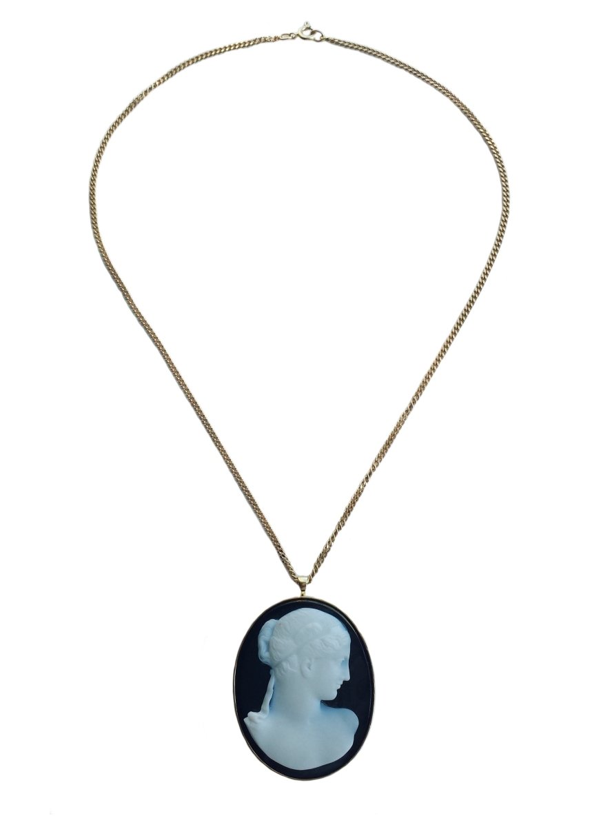 Victorian 1850s Venus D'Arles Sardonyx Cameo & 18k Gold Pendant - Bloomsbury Manor Ltd