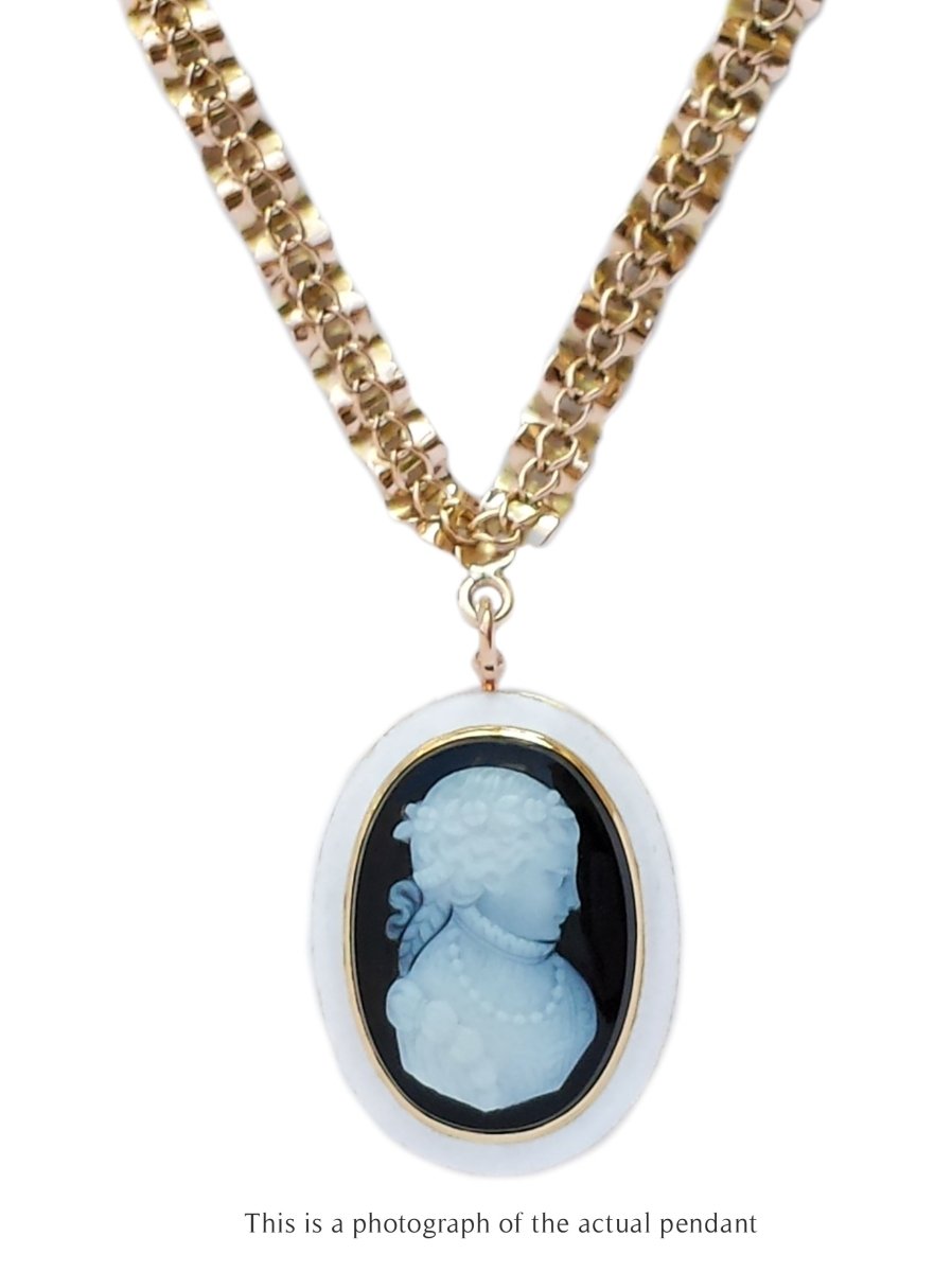 Victorian Gold Hardstone Sardonyx Cameo Pendant Necklace - Bloomsbury Manor Ltd