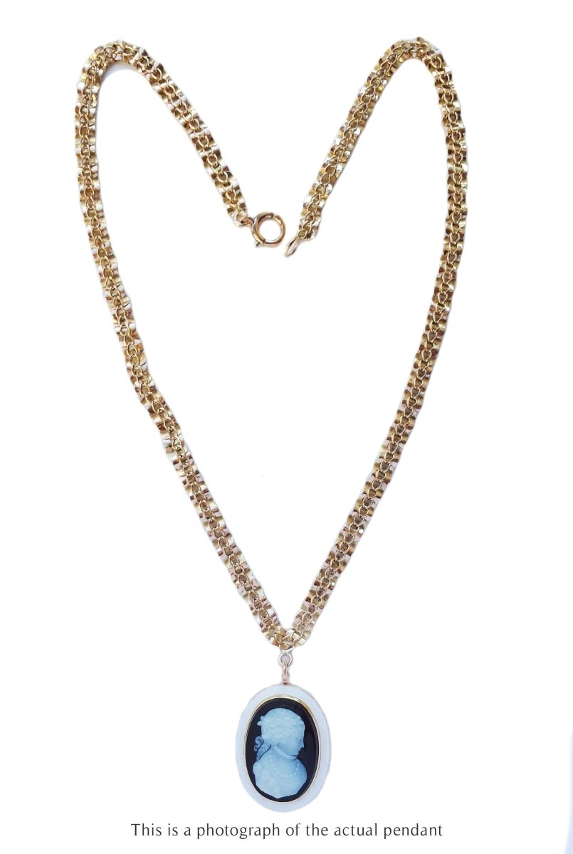Victorian Gold Hardstone Sardonyx Cameo Pendant Necklace - Bloomsbury Manor Ltd