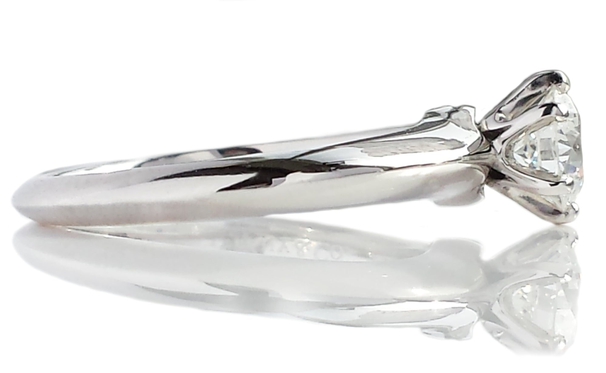 Tiffany & Co 0.55ct F/VVS2 Round Brilliant Diamond Engagement Ring