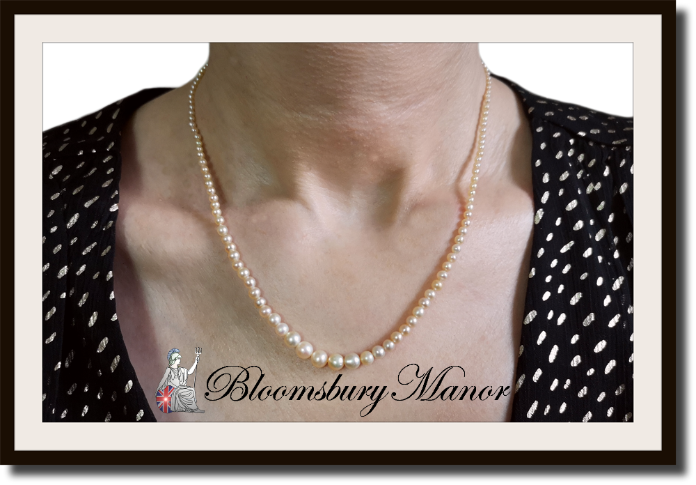 Art Deco Hand Knotted Graduated Cultured Pearl Necklace with Rose Cut Diamond Clasp