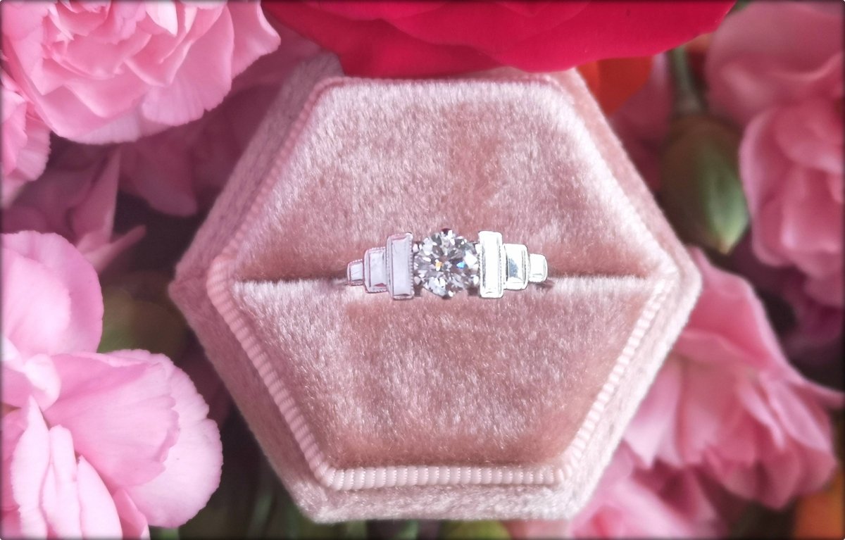 Antique 1930s Art Deco 0.50ct G/VS Diamond Engagement Ring - Bloomsbury Manor Ltd