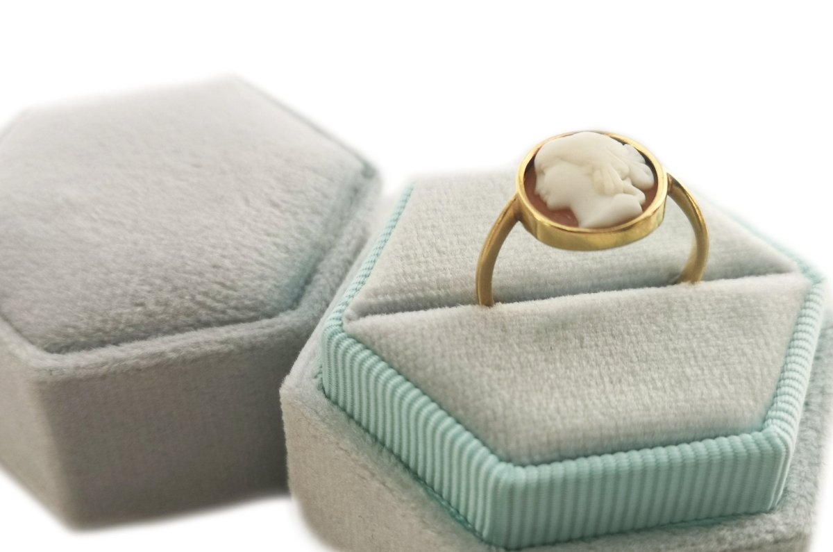 Antique Fine French 19th Century 18k Gold Cameo Ring - Bloomsbury Manor Ltd