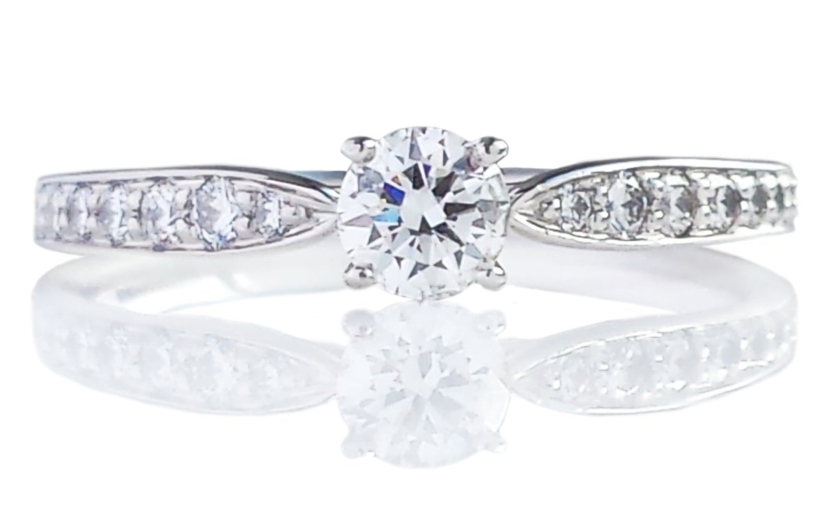 Tiffany & Co. 0.24ct G/VVS2 Harmony Round Brilliant Cut Diamond Engagement Ring - Bloomsbury Manor Ltd