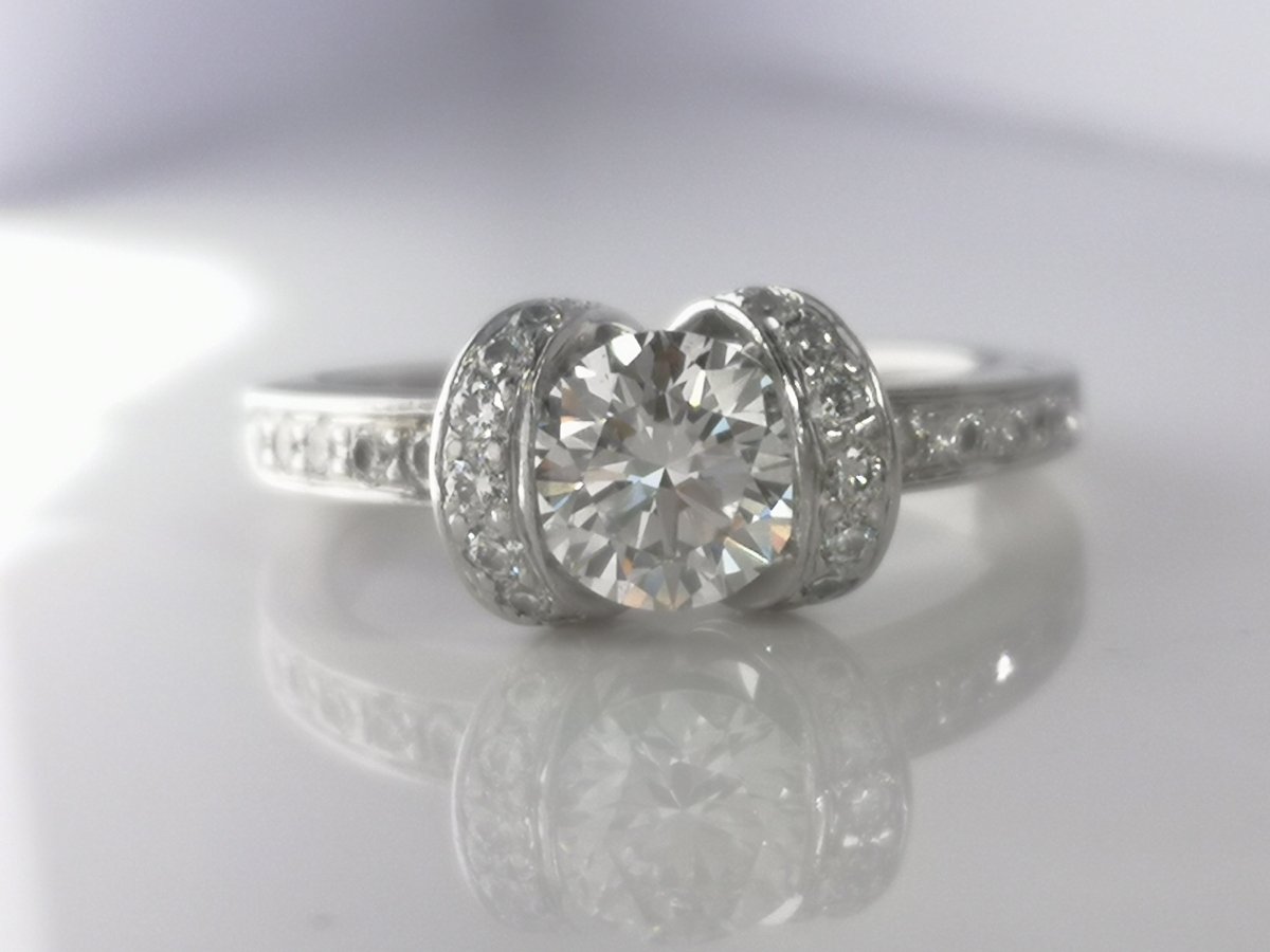 Tiffany & Co. 1.02tcw F/VVS1 Round Brilliant 'Ribbon' Diamond Engagement Ring - Bloomsbury Manor Ltd