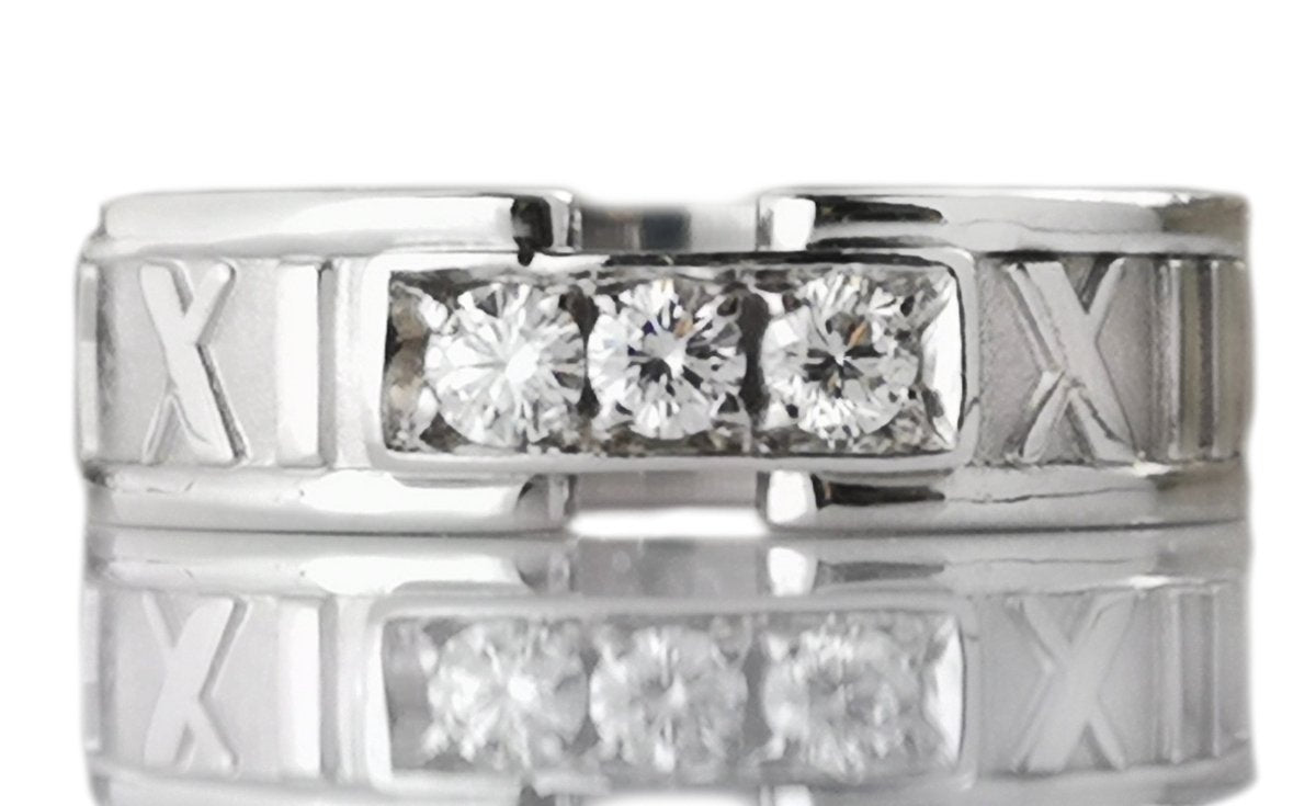 Tiffany & Co 1990s Atlas 3 .15ct Diamond Ring 750 SZ K - Bloomsbury Manor Ltd