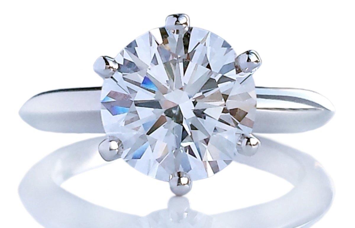 Tiffany & Co. 2.56ct E/VS1 Triple XXX Round Brilliant Cut Diamond Engagement Ring - Bloomsbury Manor Ltd