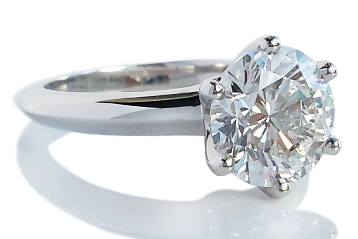 Tiffany & Co. 2.56ct E/VS1 Triple XXX Round Brilliant Cut Diamond Engagement Ring - Bloomsbury Manor Ltd