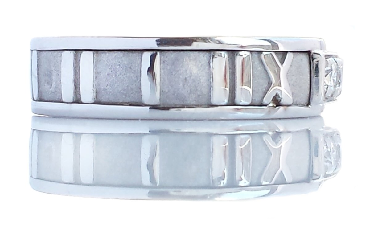 Tiffany & Co. 750 (Gold) Diamond Atlas Ring - Bloomsbury Manor Ltd