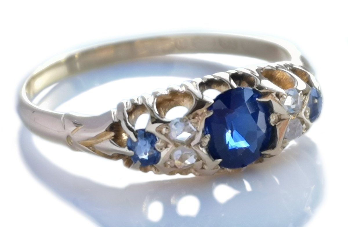 Victorian 18k Gold Oval 0.5ct Sapphire & Diamond Ring - Bloomsbury Manor Ltd
