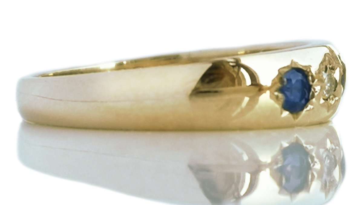 Victorian Style 1993 Sapphire Diamond 9ct Gold Ring - Bloomsbury Manor Ltd