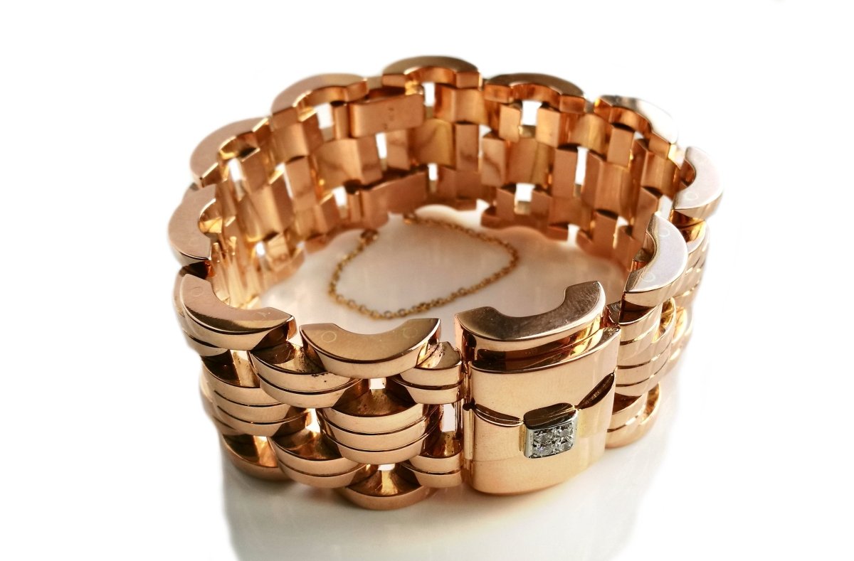 Vintage 1940s Bucherer Diamond Tank Bracelet Watch in 18k Rose Gold - Bloomsbury Manor Ltd