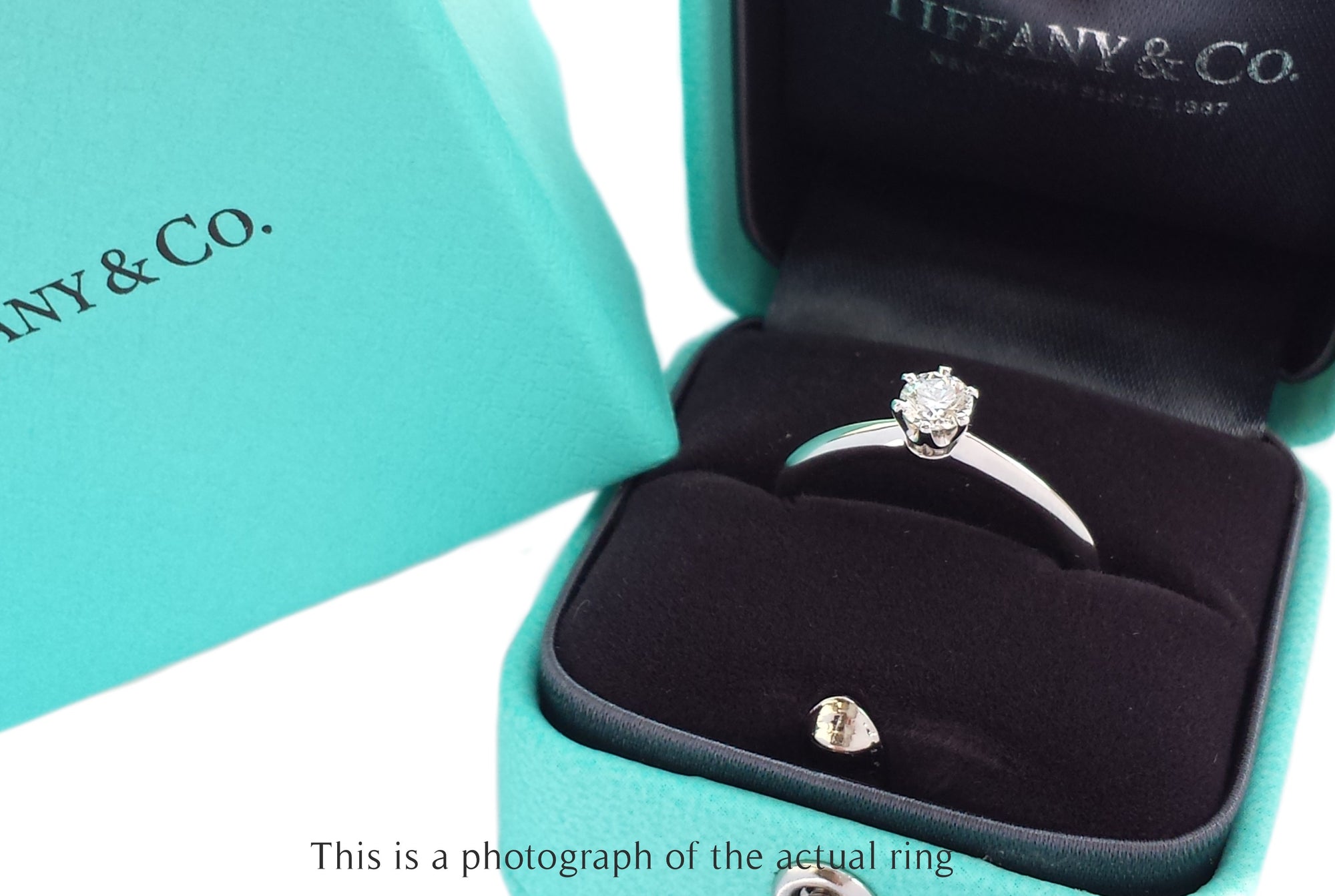 Tiffany & Co. 0.30ct H/VVS1 Triple XXX Round Brilliant Diamond Engagement Ring