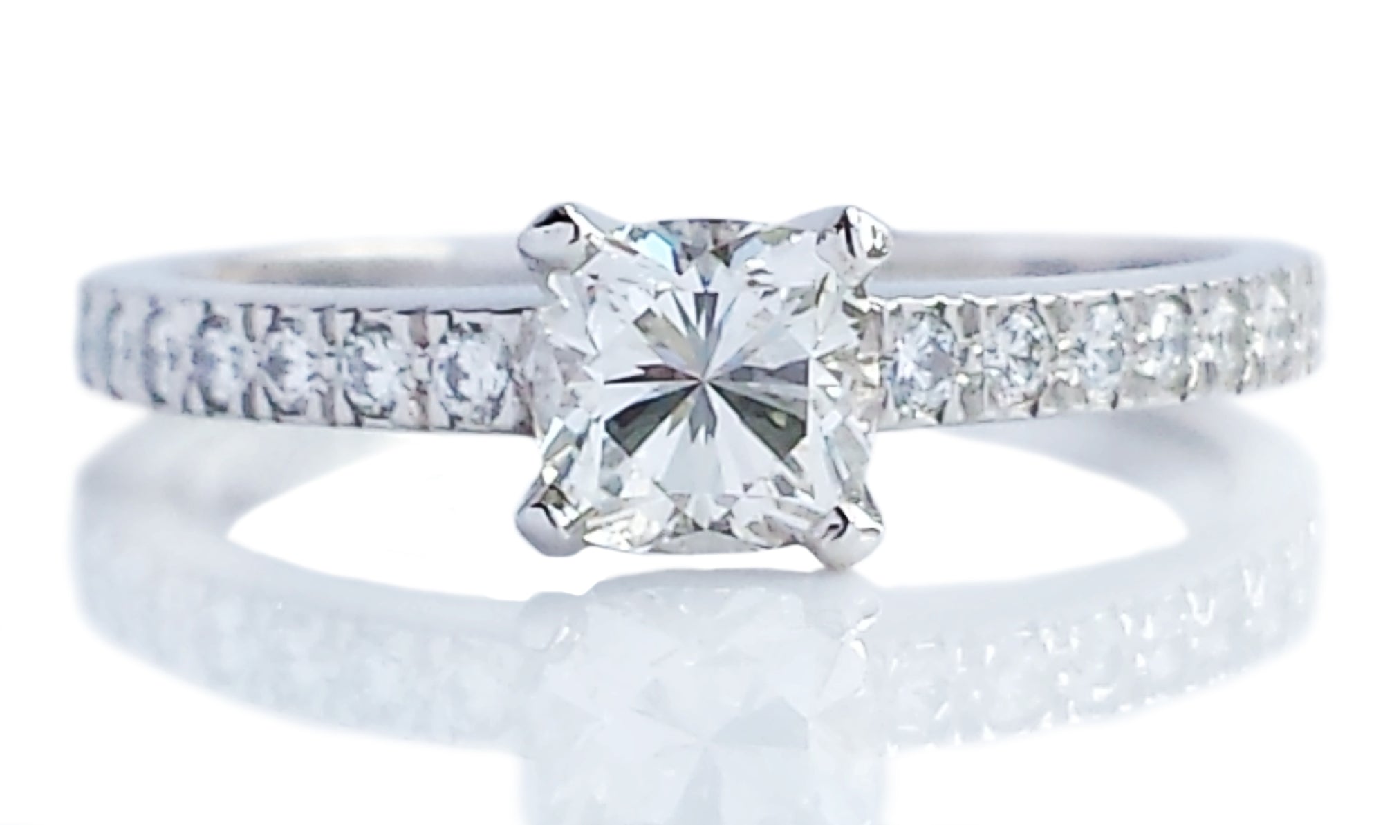 Tiffany & Co .69tcw I/VVS2 Novo Diamond Engagement Ring