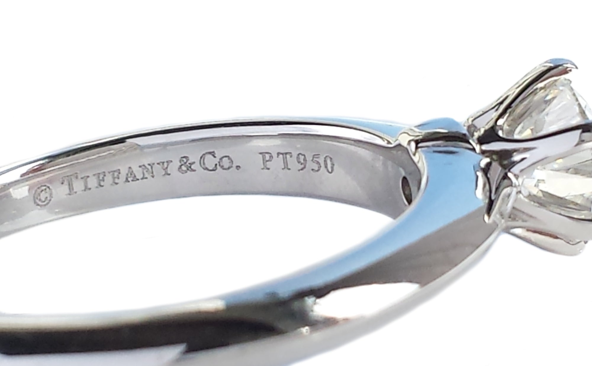 Tiffany & Co. 0.70ct I/VS1 Round Brilliant Diamond Engagement Ring