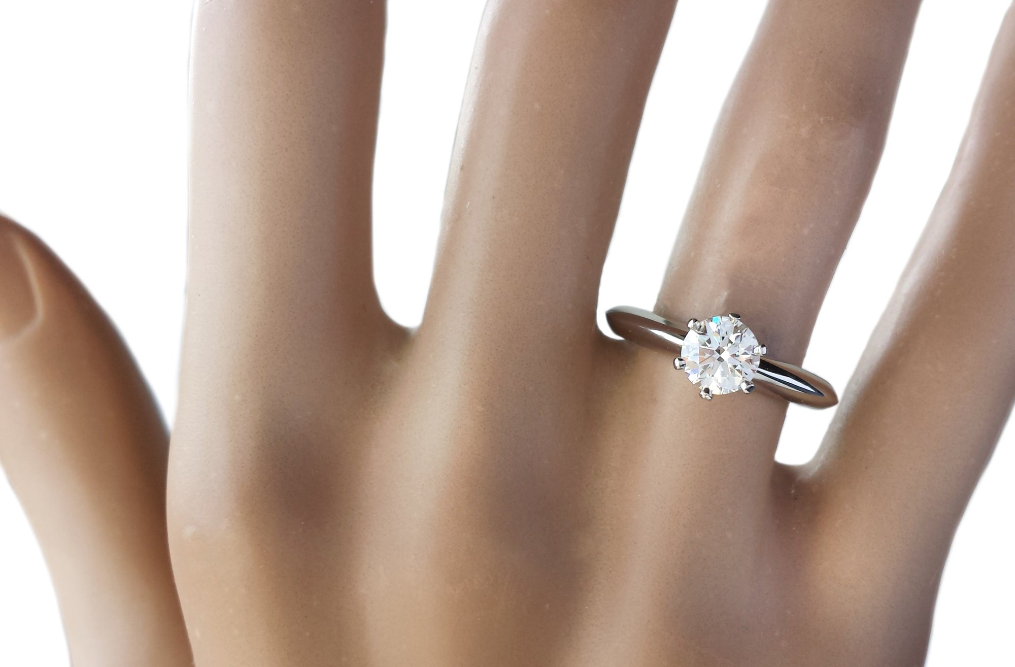 Tiffany & Co. 0.70ct I/VS1 Round Brilliant Diamond Engagement Ring