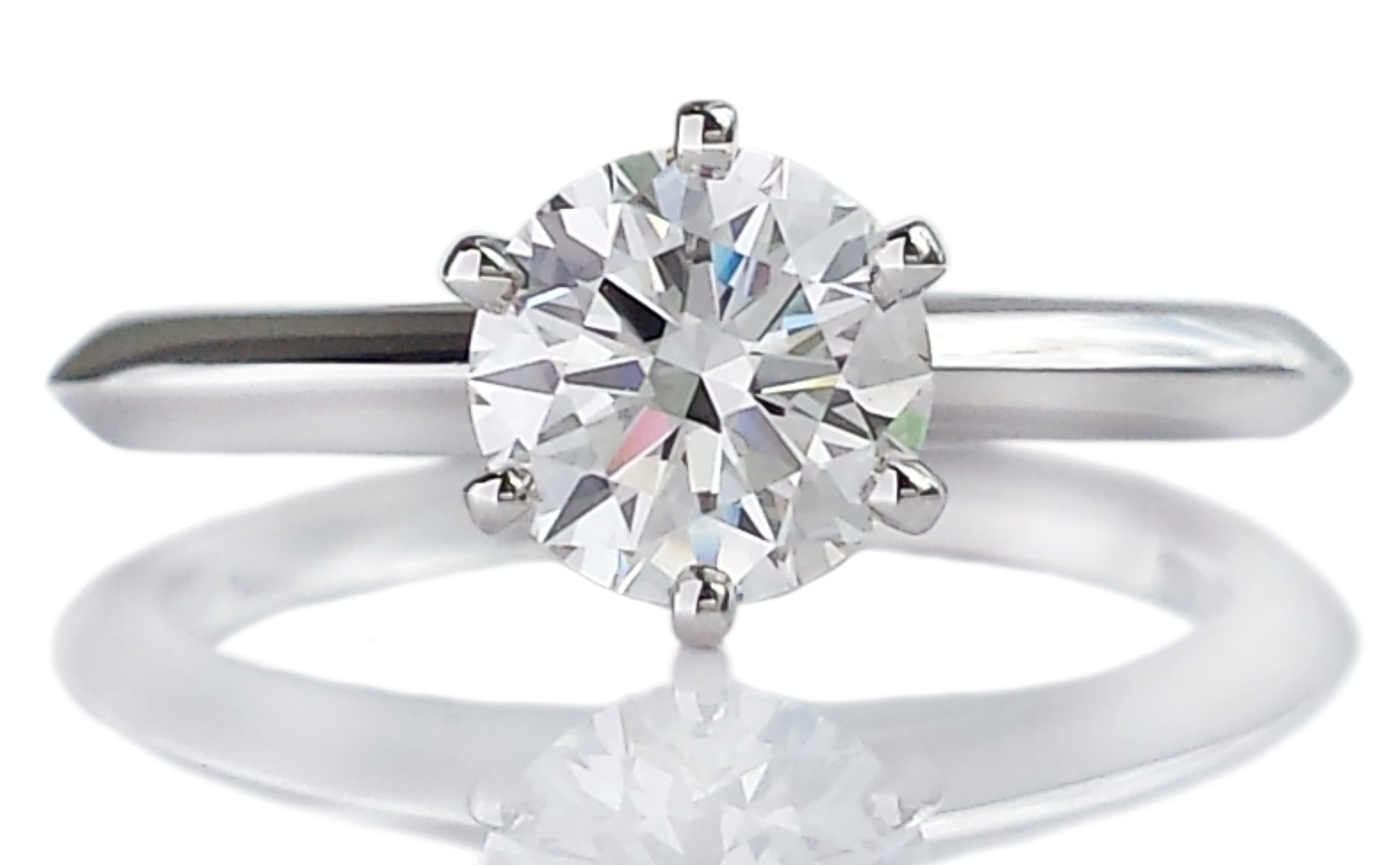 Tiffany & Co. 0.92ct H/VS1 Triple XXX Round Brilliant Diamond Engagement Ring