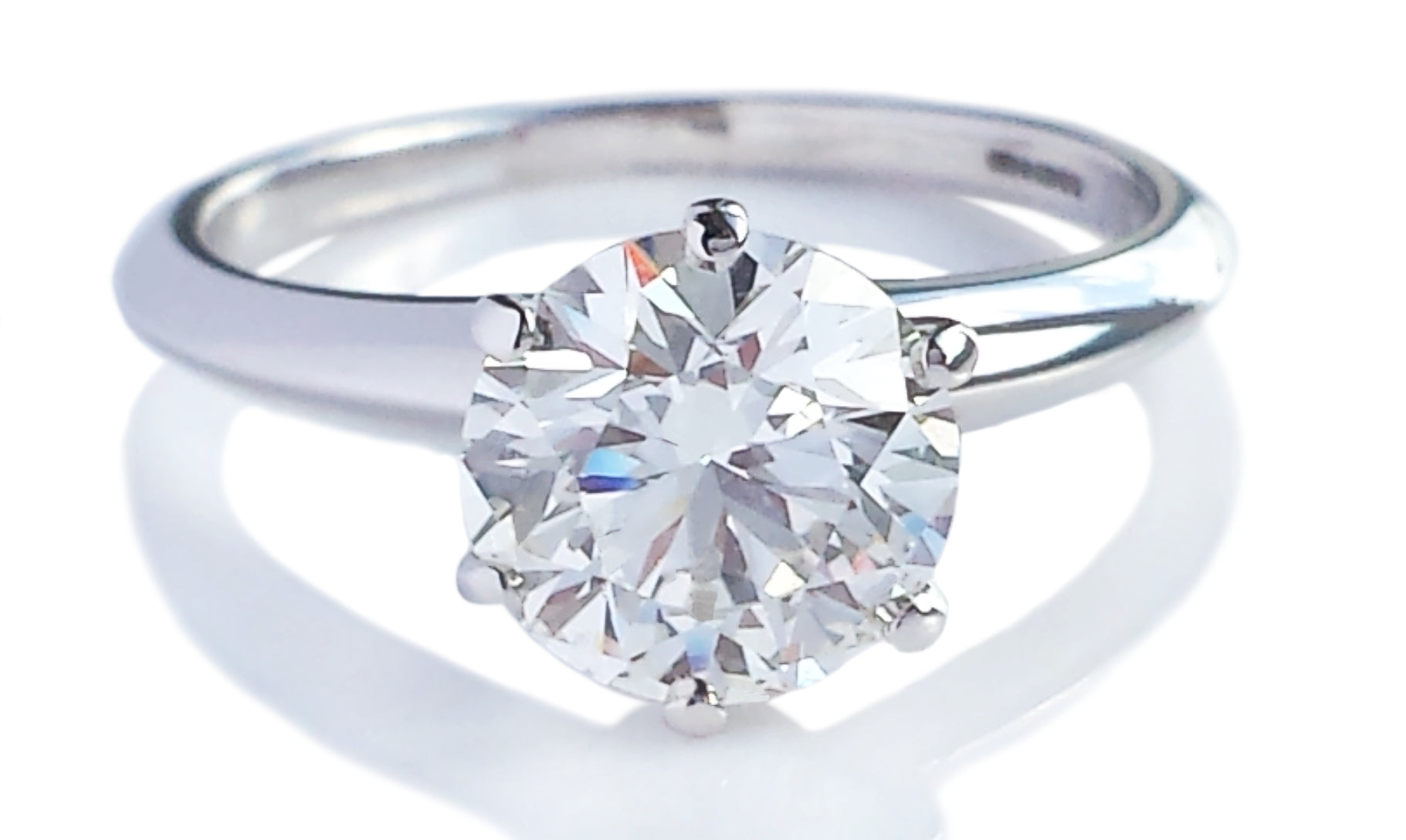 Tiffany & Co. 1.61ct I/VS2 Triple XXX Round Brilliant Diamond Engagement Ring