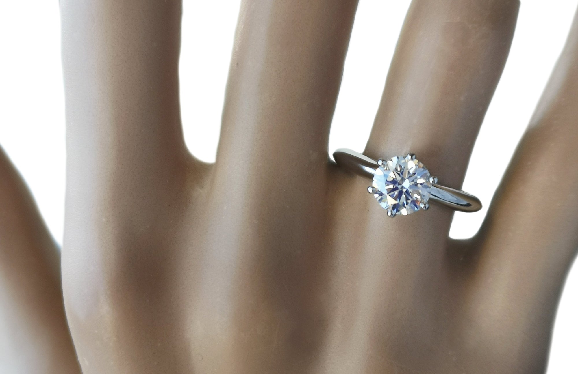 Tiffany & Co. 1.10ct I/VS1 Triple XXX Round Brilliant Diamond Engagement Ring