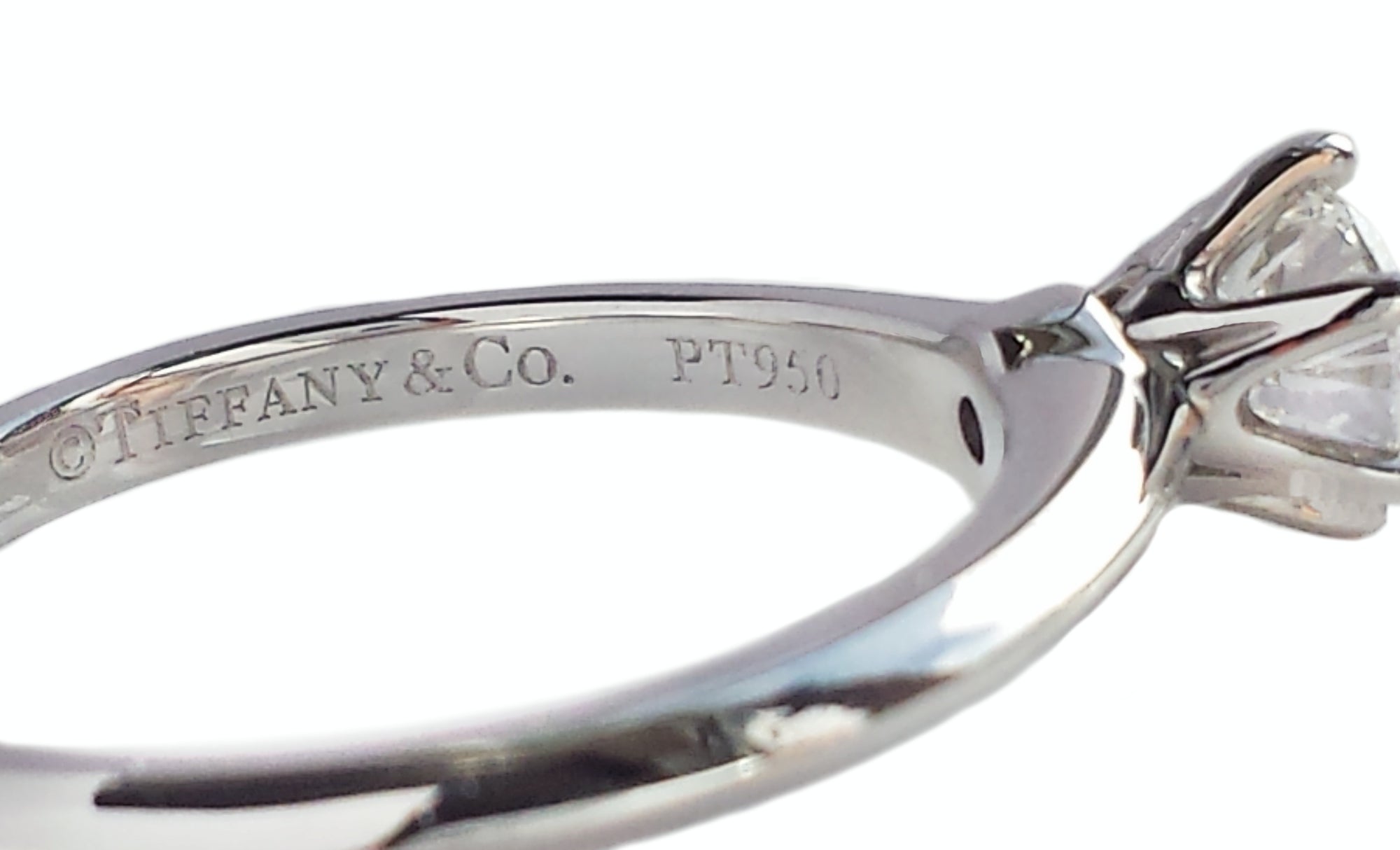 Tiffany & Co. 0.48ct E/VS1 Triple XXX Round Brilliant Cut Diamond Engagement Ring