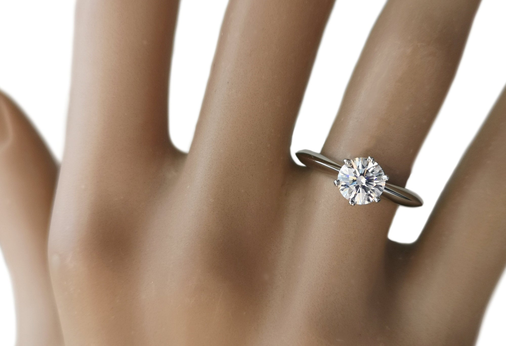 Tiffany & Co. 0.75ct G/VVS1 Round Brilliant Cut Diamond Engagement Ring