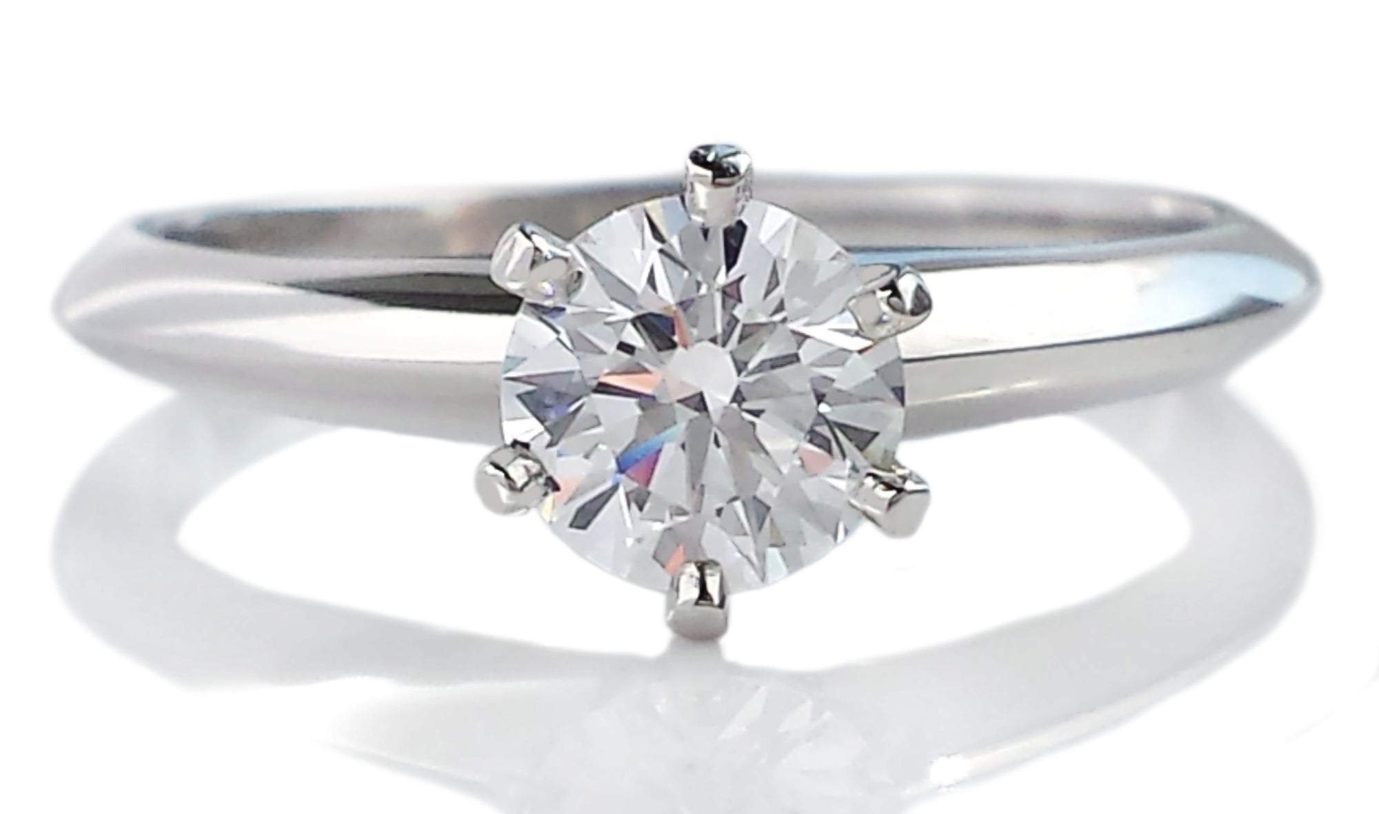 Tiffany & Co. 0.61ct D/VS1 Round Brilliant Cut Diamond Engagement Ring