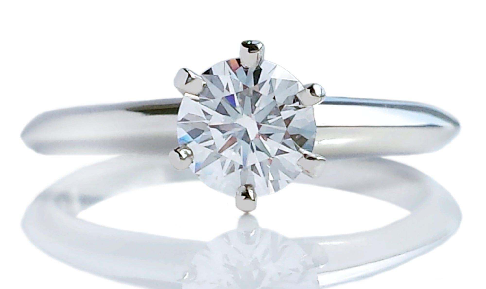 Tiffany & Co. 0.61ct D/VS1 Round Brilliant Cut Diamond Engagement Ring