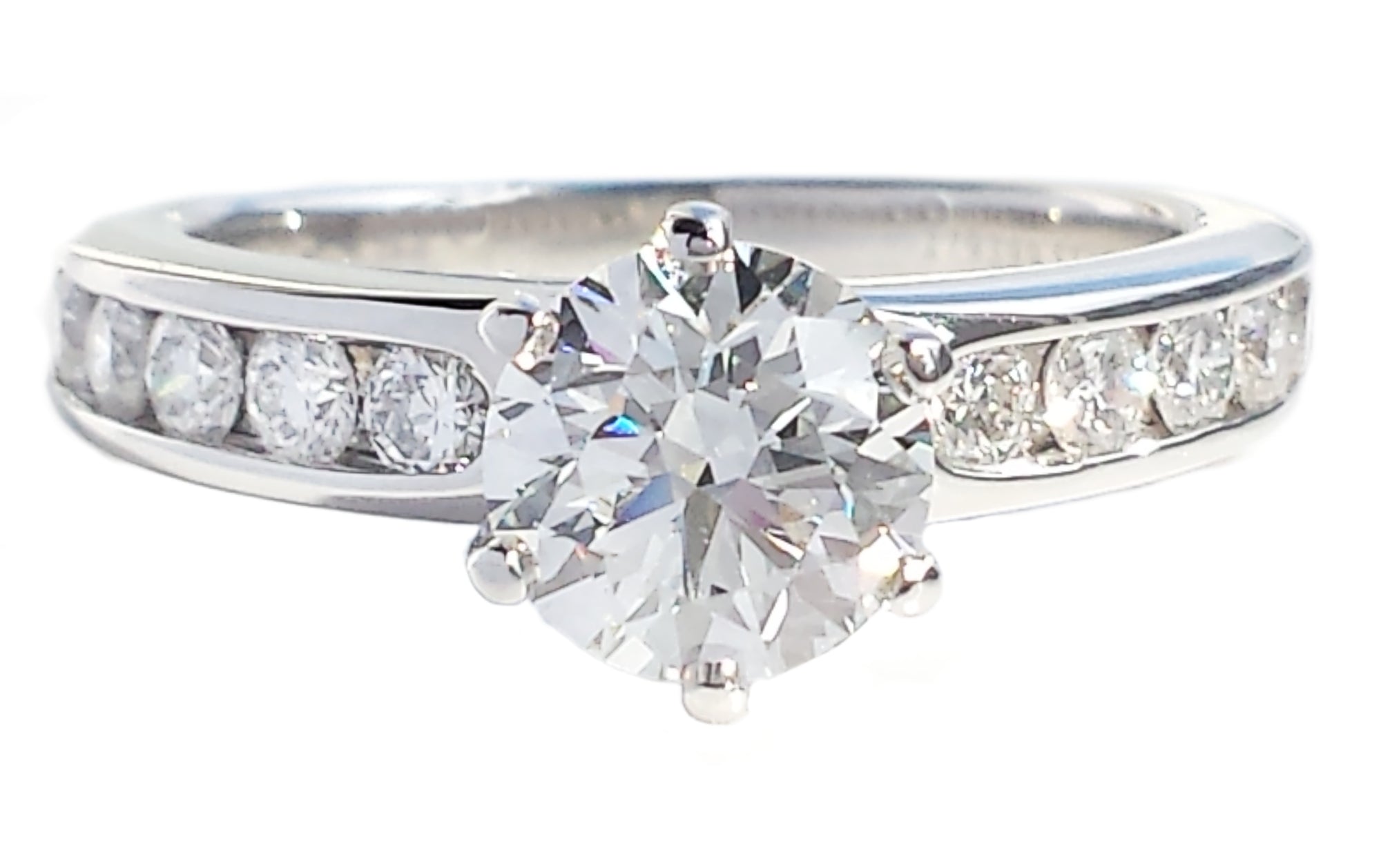 Tiffany & Co. 1.18tcw H/VS1 Round Brilliant Diamond Engagement Ring with Side Stones