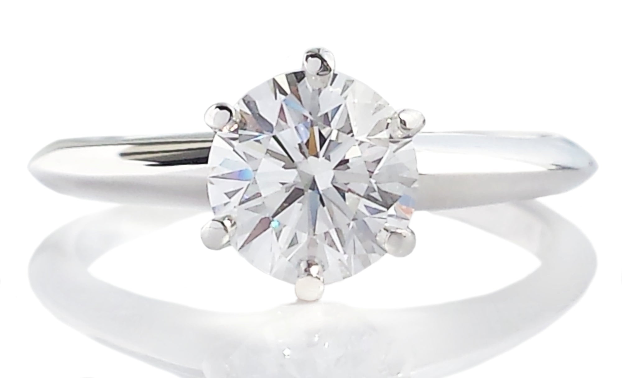 Tiffany & Co. 1.03ct E/VS2 Round Brilliant Cut Diamond Engagement Ring