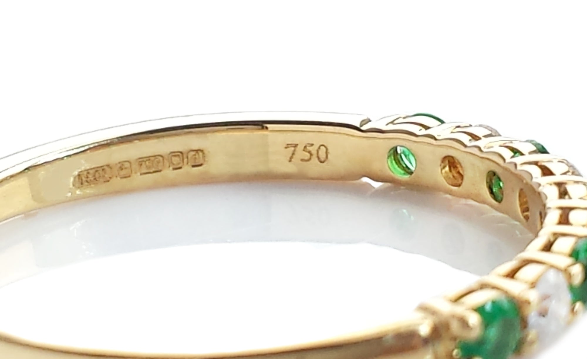 Tiffany & Co. Diamond & Emerald Forever Wedding Band Ring in 18k Gold