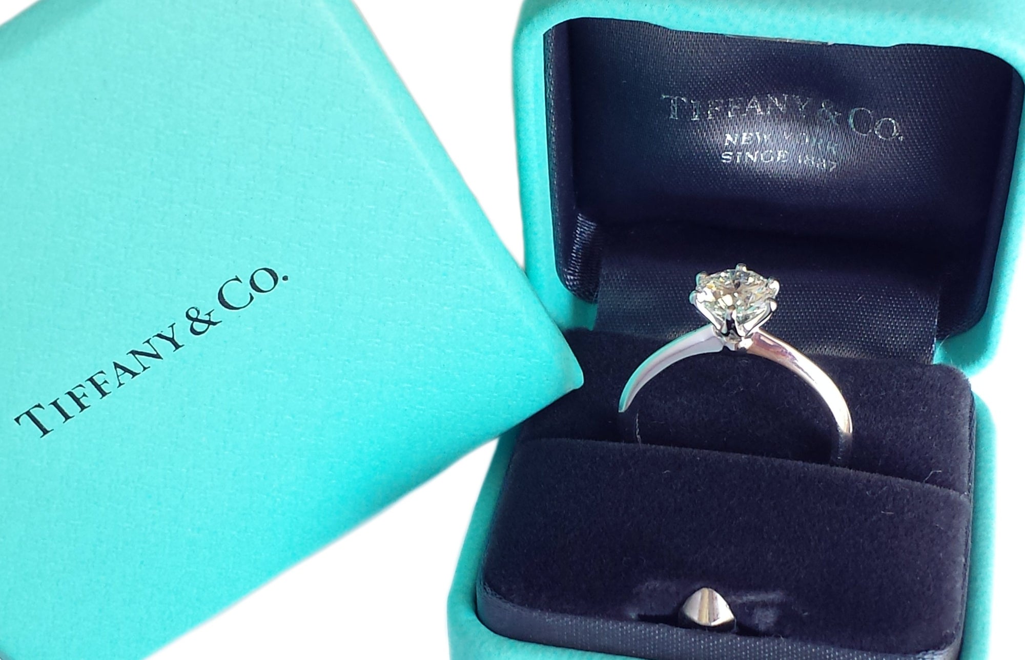 Tiffany & Co 1.23ct I/VS1 Triple XXX Round Brilliant Diamond Engagement Ring