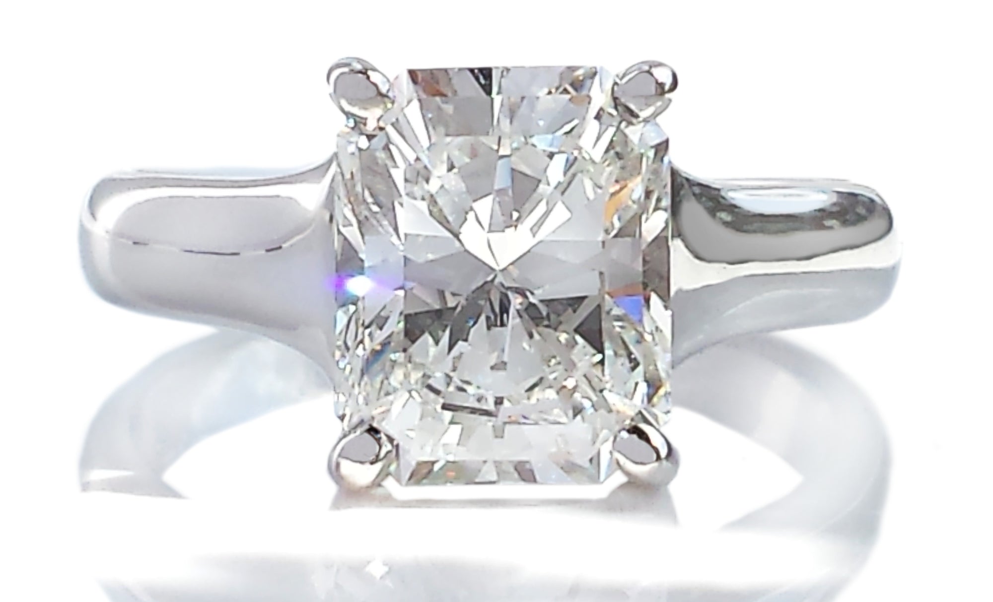 Tiffany & Co. 2.61ct F/VS2 Lucida Diamond Engagement Ring