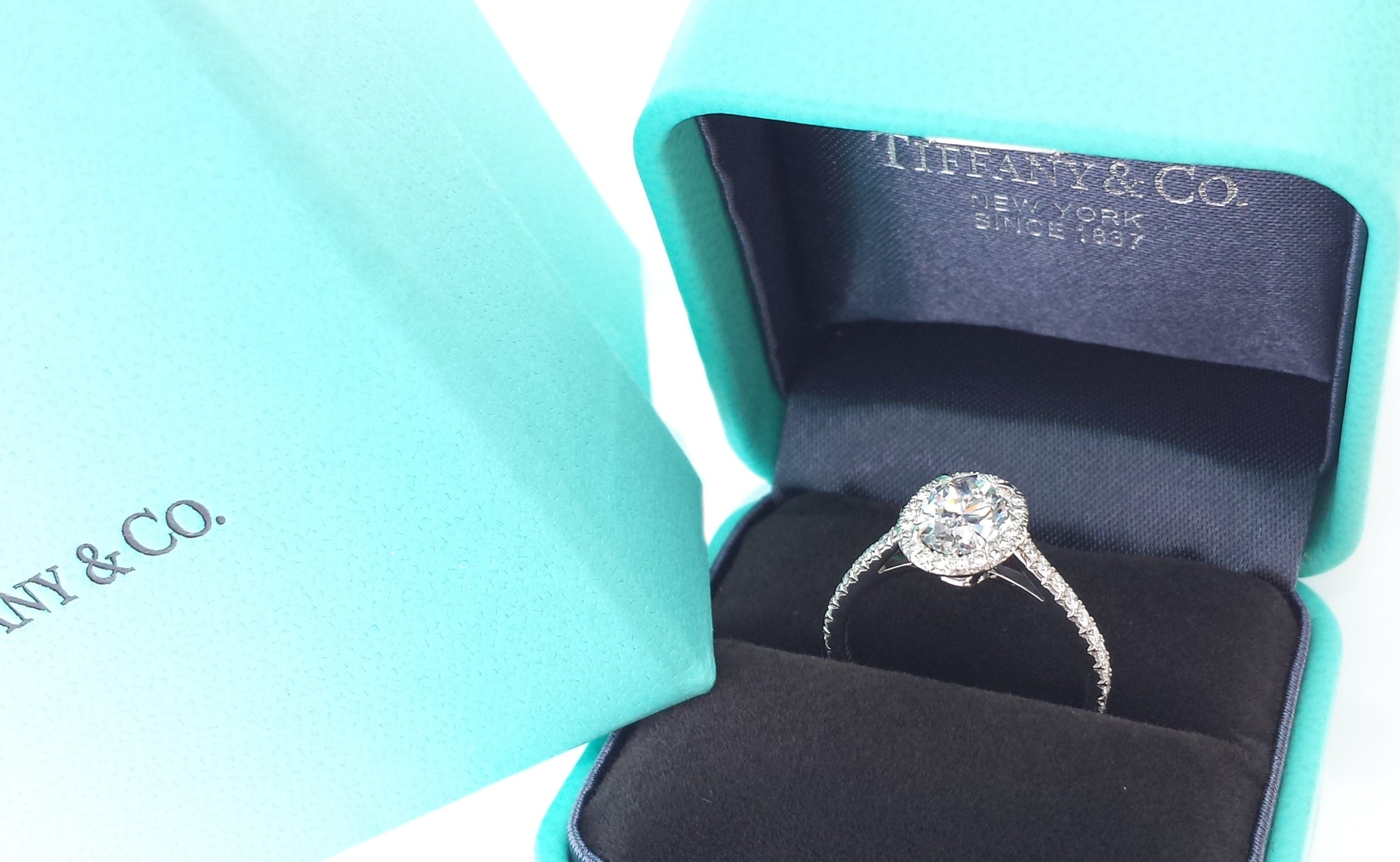 Tiffany & Co Oval Soleste 1.10ct E/VVS1 Engagement Ring