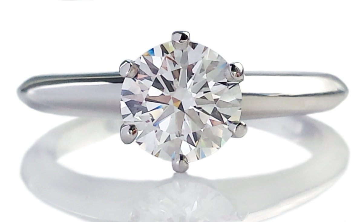 Tiffany & Co 0.90ct F/VS2 Round Brilliant Diamond Engagement Ring