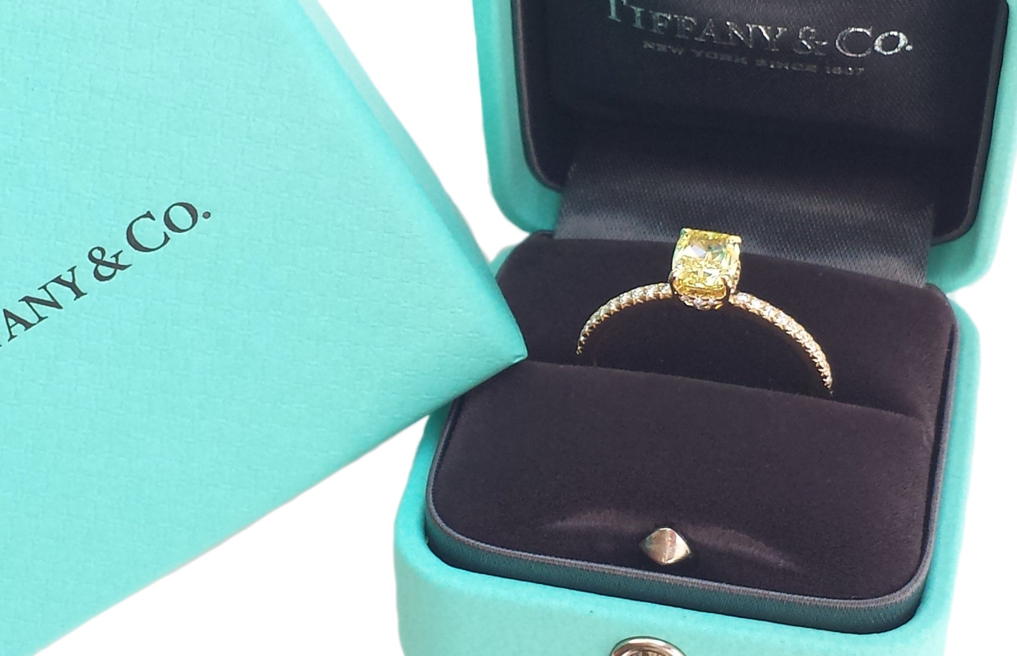 Tiffany & Co. 1.01ct FI/VVS1 Yellow Diamond True Engagement Ring