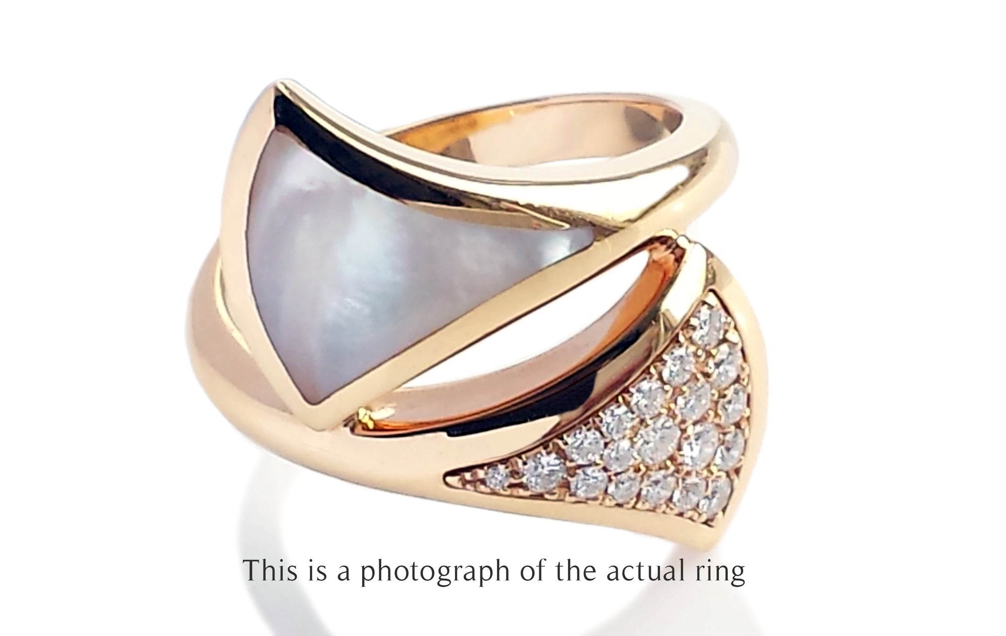 Bulgari Bvlgari Divas' Dream Mother of Pearl & Diamond Ring