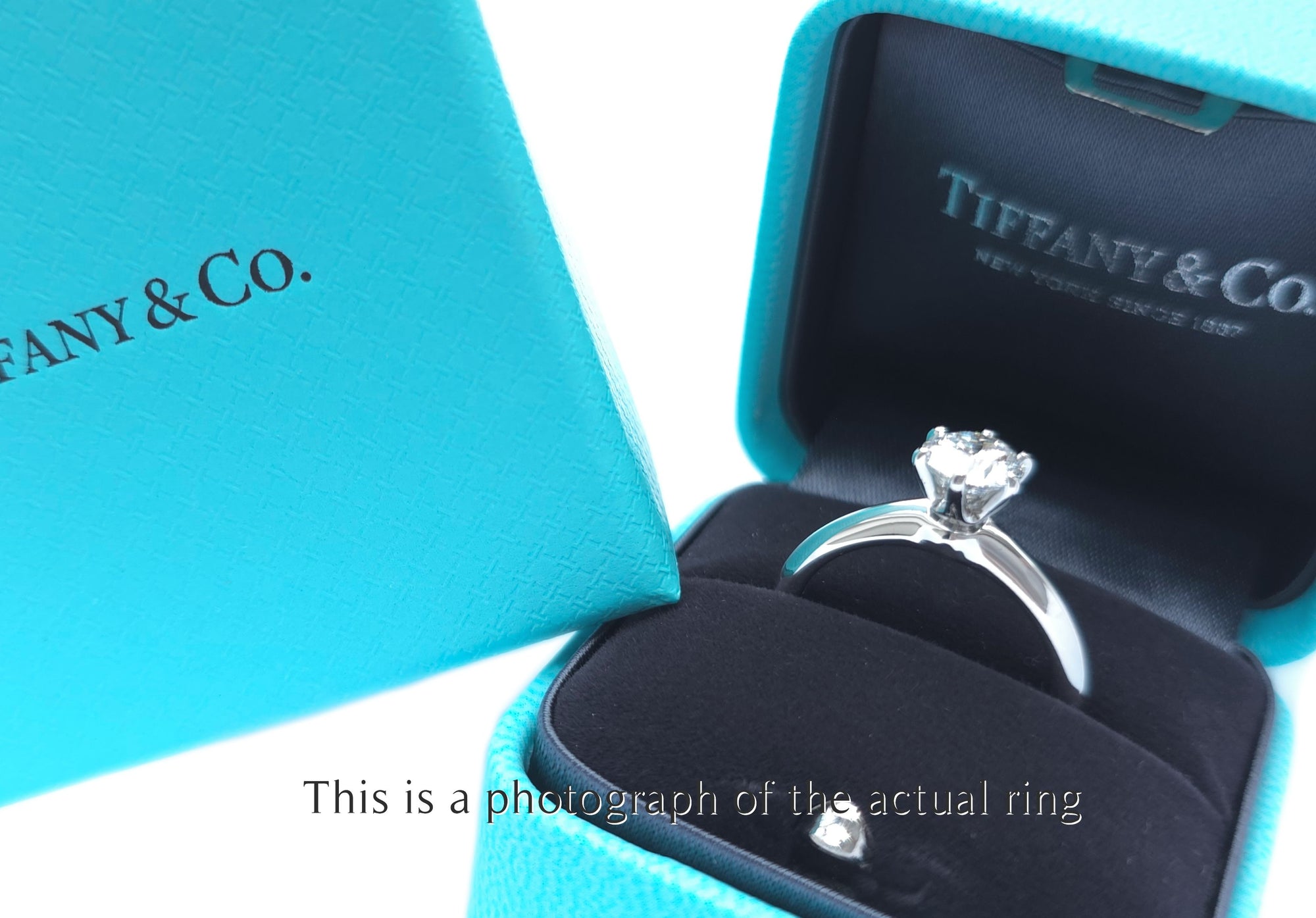 Tiffany & Co 0.93ct F/VS1 Round Brilliant Cut Diamond Engagement Ring