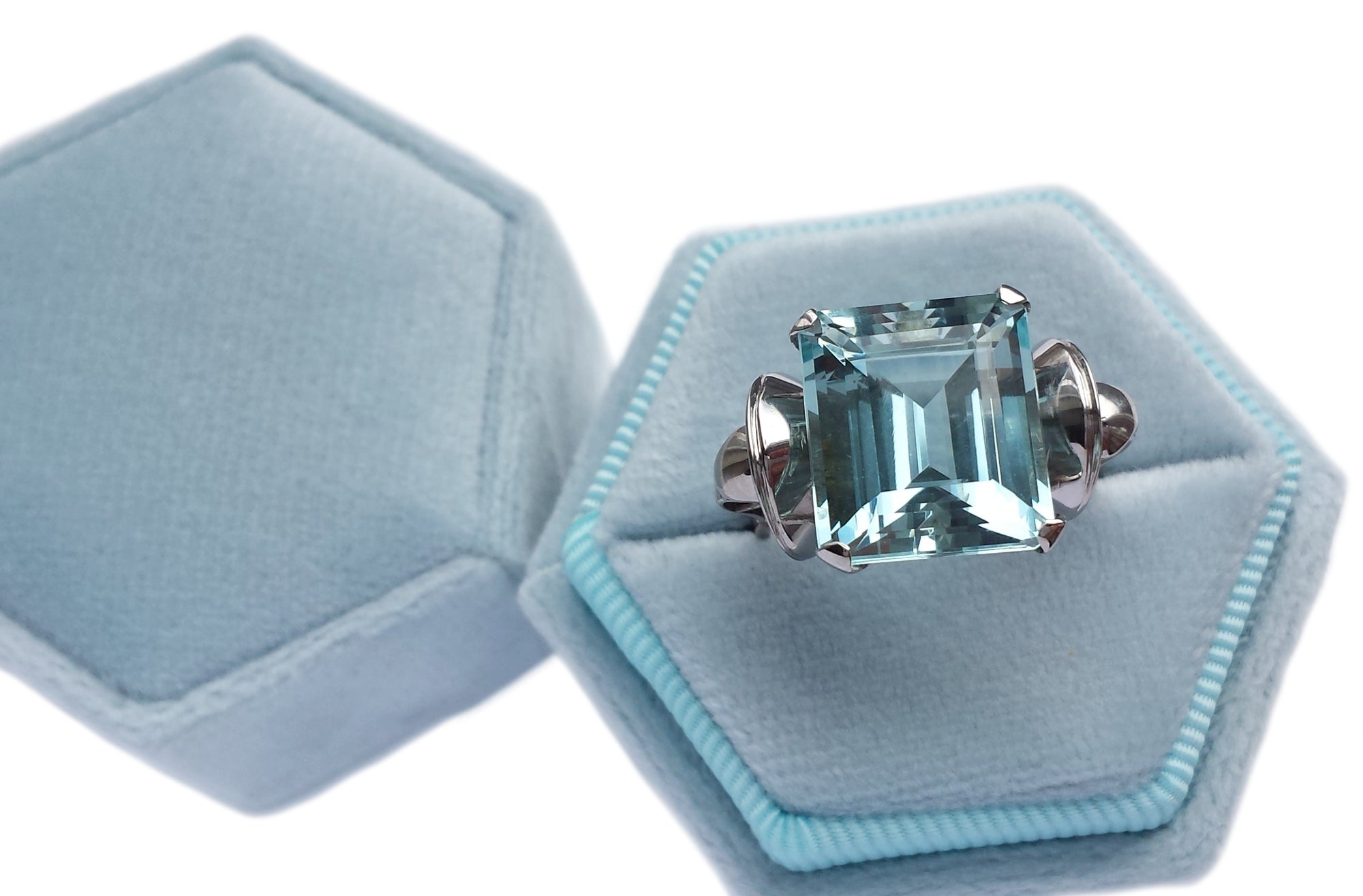 Vintage 1950s 9.0 carat Aquamarine Dress Ring