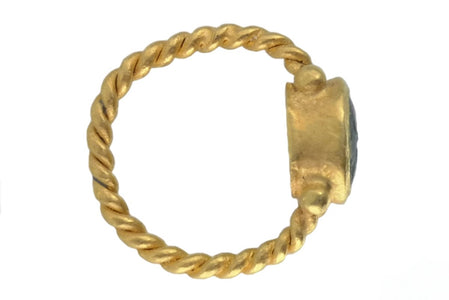 Ancient Roman 1st/4th Century AD Gold Intaglio Ring with Museum Report - Bloomsbury Manor Ltd