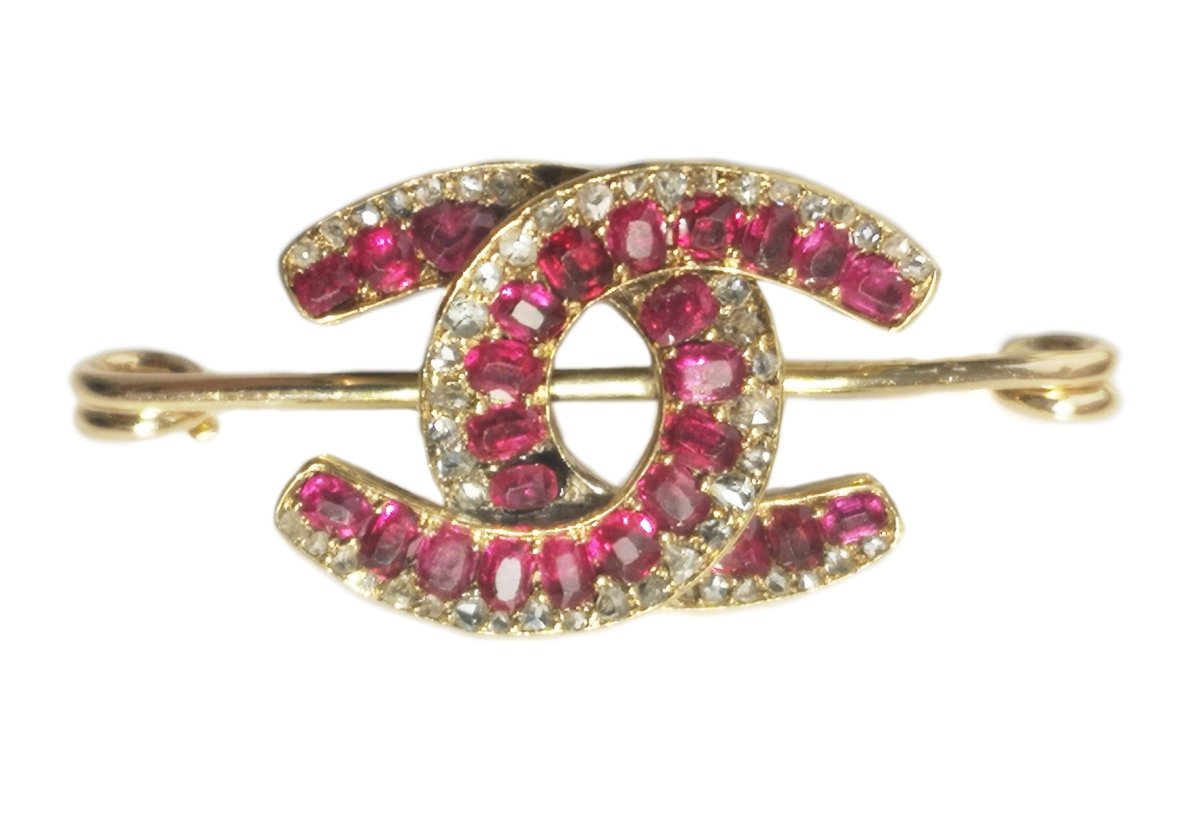 Antique 1.50ct Oval Burmese Ruby & Rose Cut Diamond Double C Brooch - Bloomsbury Manor Ltd