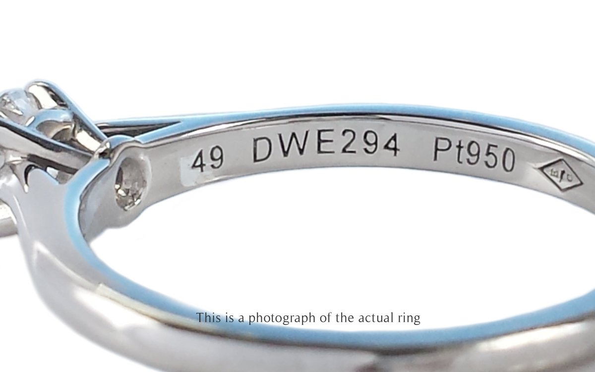 Cartier 0.24ct D/VVS1 Round Brilliant Diamond Engagement Ring - Bloomsbury Manor Ltd